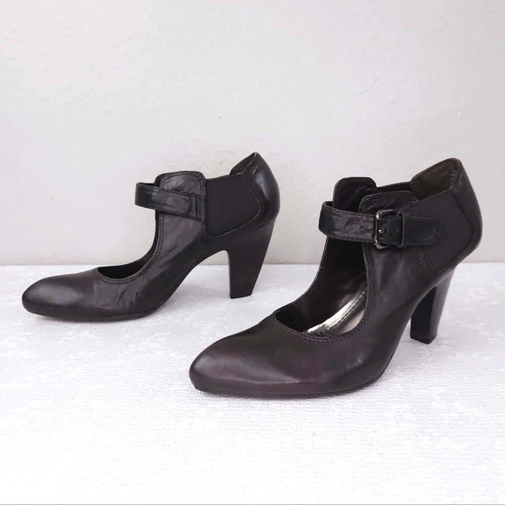 APEPAZZA Brown Leather Mary Jane Pumps US 9.5